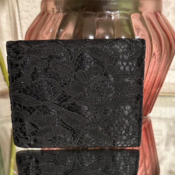 Dolce and Gabanna black lace cosmetic brush case mirror for card/cash RARE - Picture 3 of 12